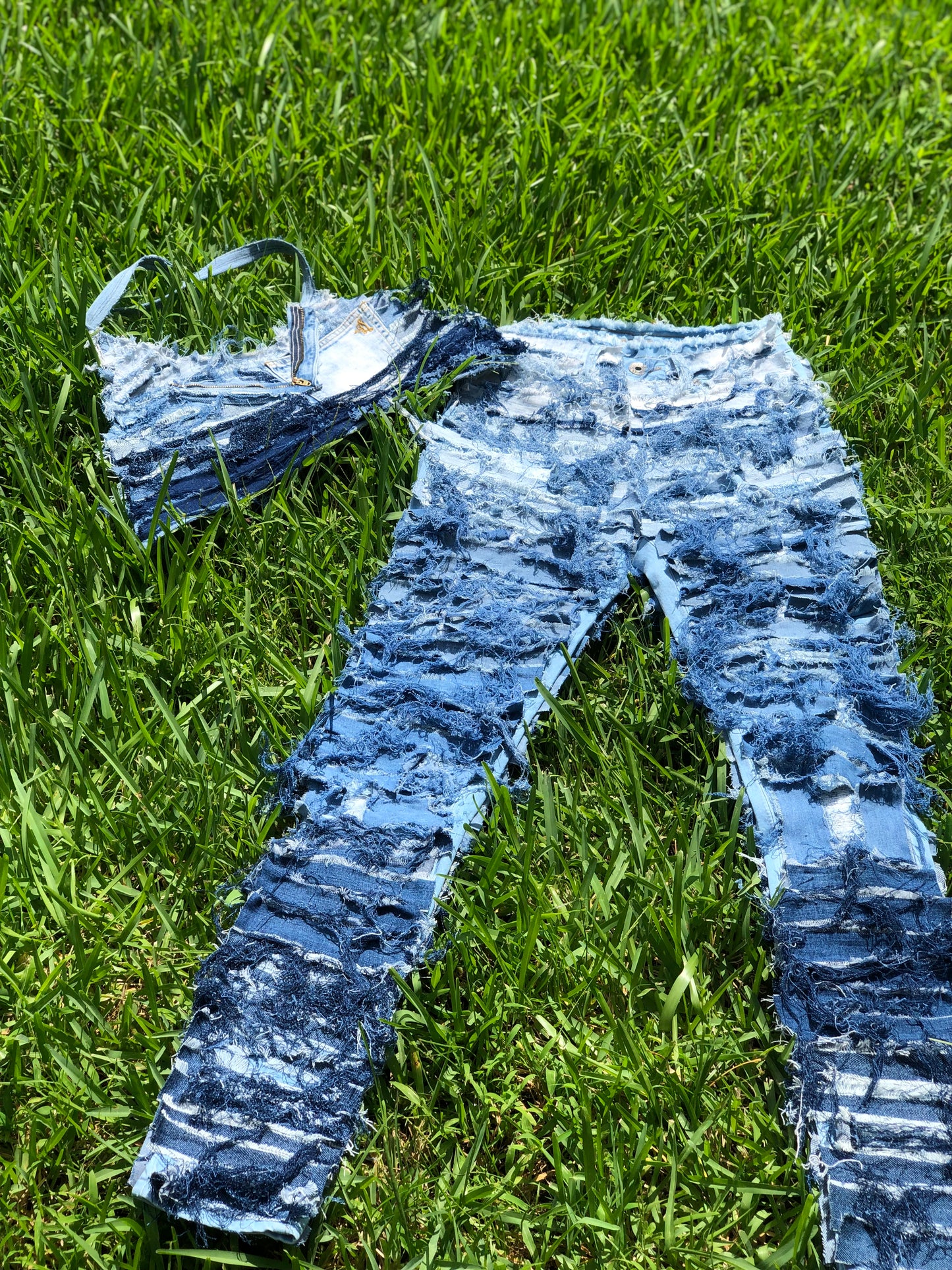 Distressed Set