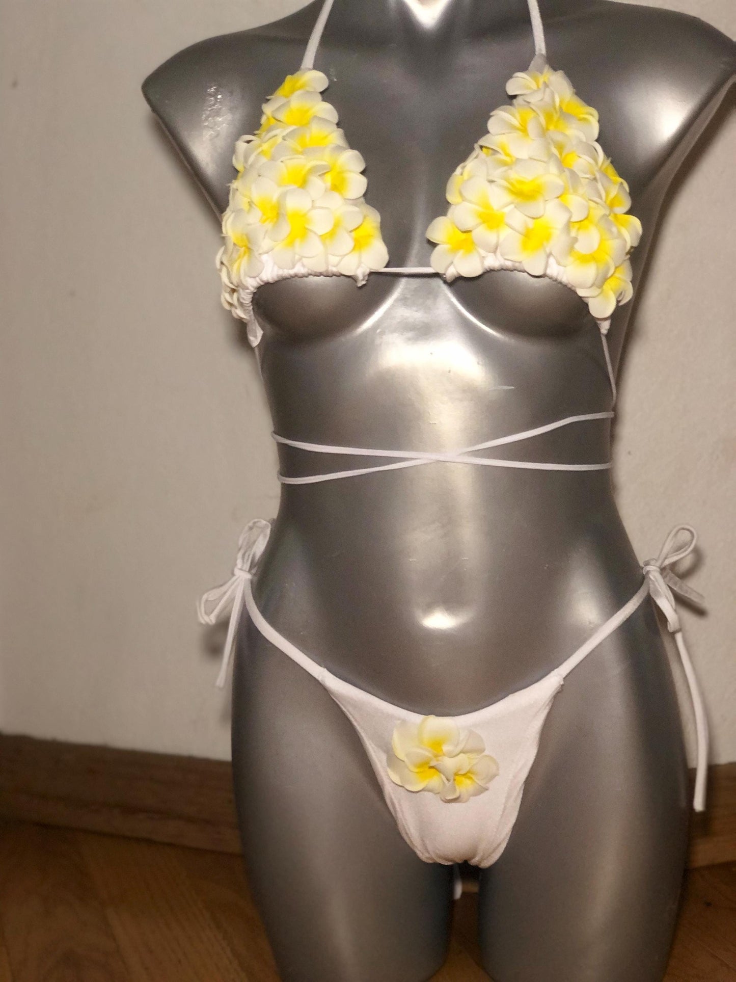 Floral bikini set