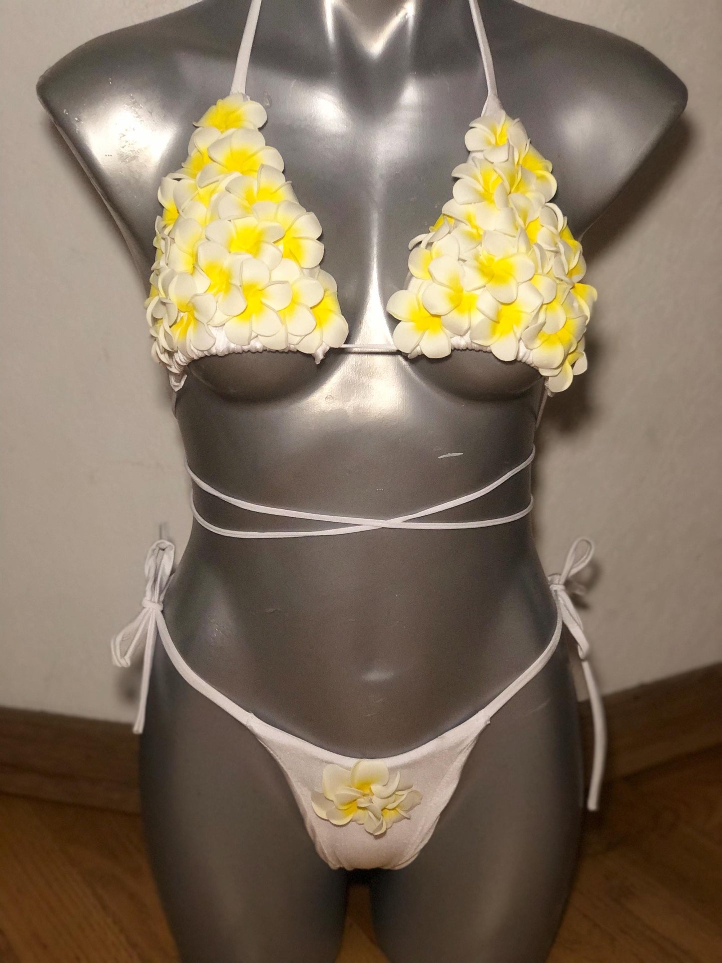 Floral bikini set
